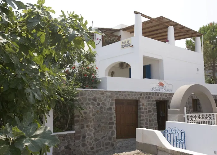 Tesoriero Otel