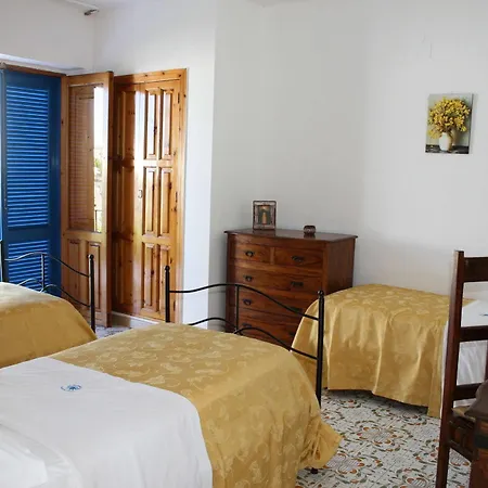 Tesoriero 3* Panarea